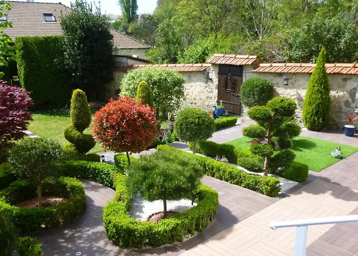 Logement Sur Jardin A Fontainebleau